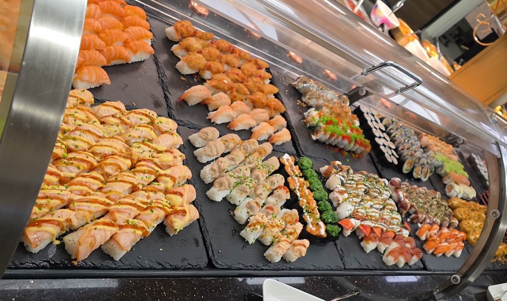 Sushi-tiski